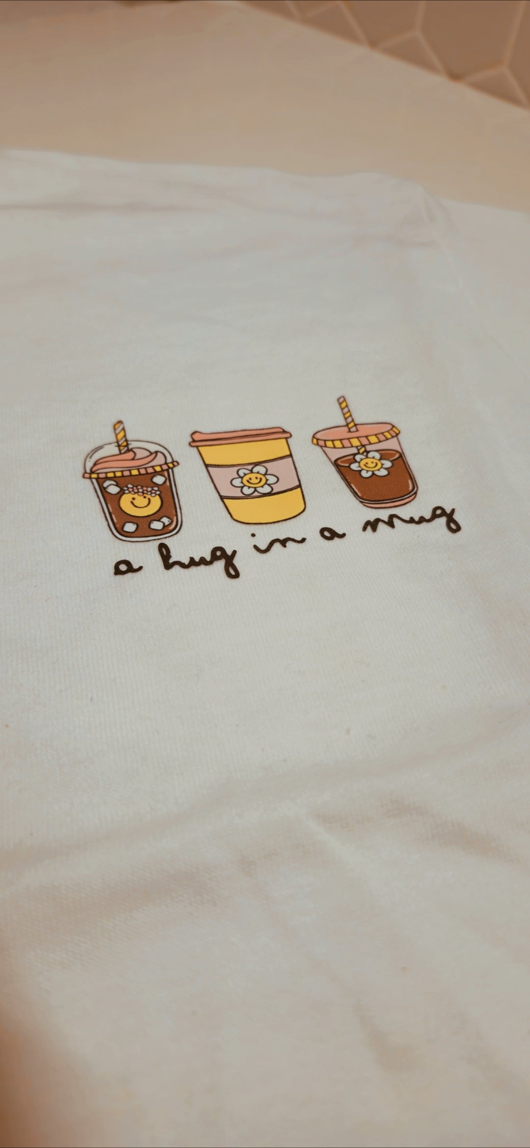 T-shirt A hug in a mug
